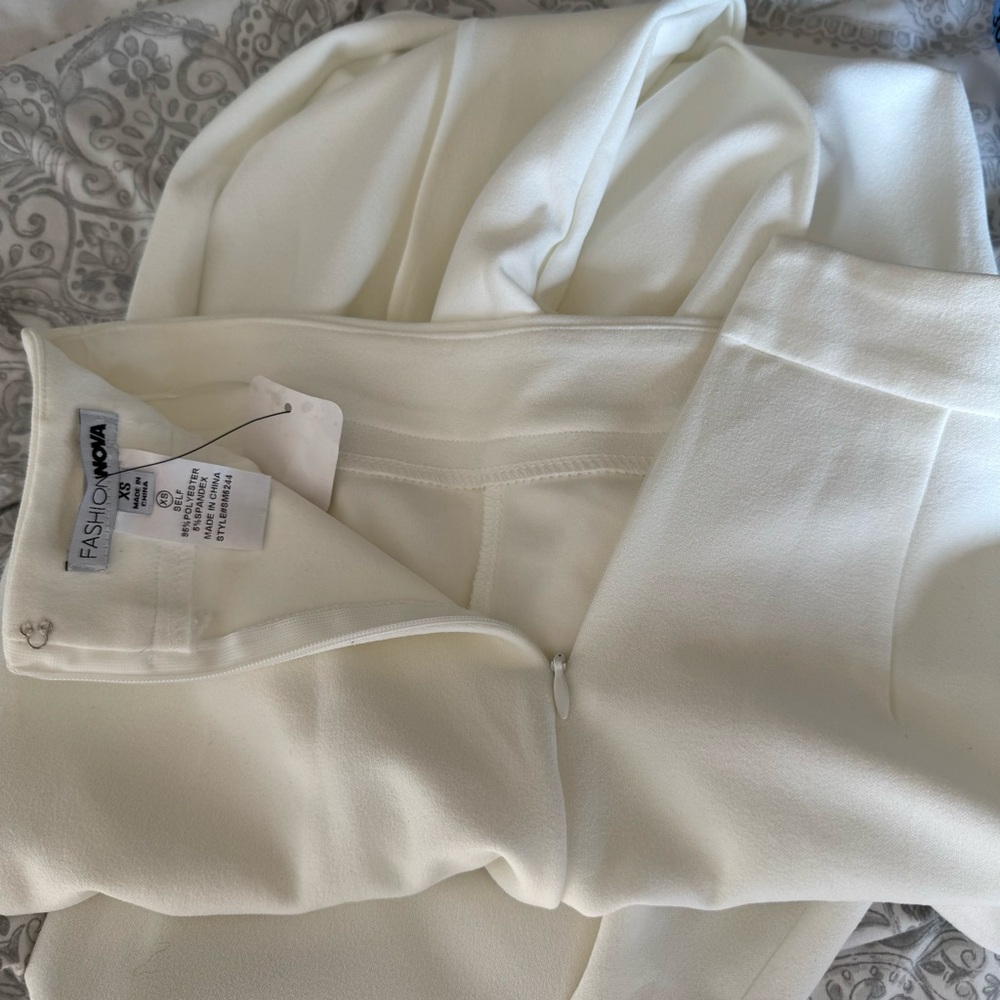 NWT Fashion Nova Victoria High Waisted White Dress Pants Size XS w/ Back Zipper - Picture 6 of 12